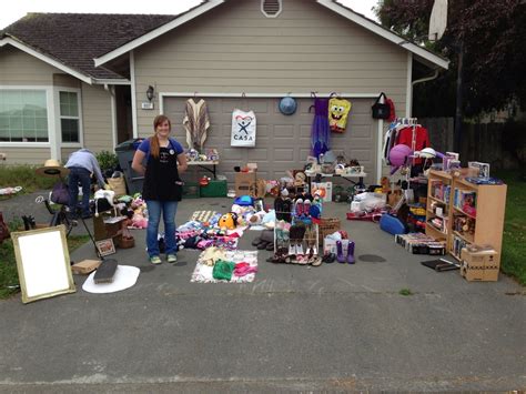 Interior <strong>Yard Sales</strong>-Sun 19-- from 1pm to 5pm. . Craigslist elmira yard sales